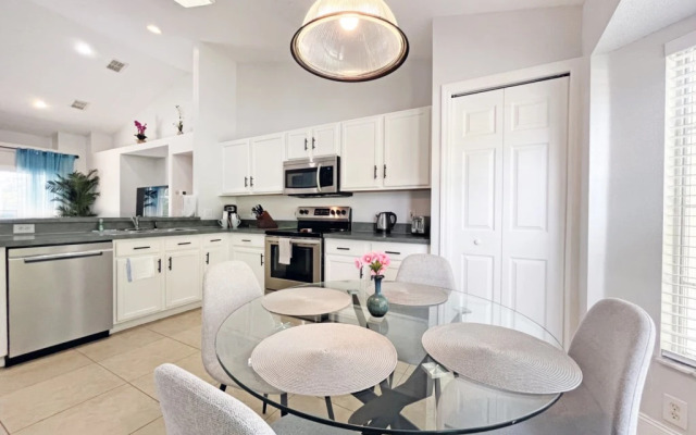 Lakeside Sunset, Davenport , US