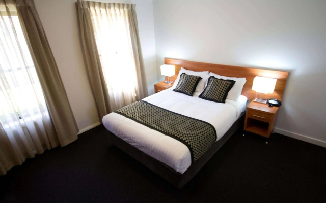 The Charles Boutique Hotel & Dining