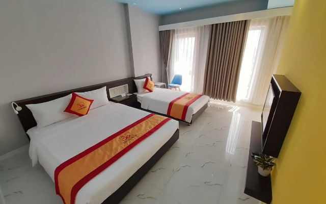 The Six Hotel