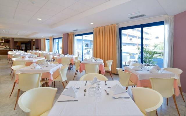 Ponient Pirámide Salou by PortAventura World