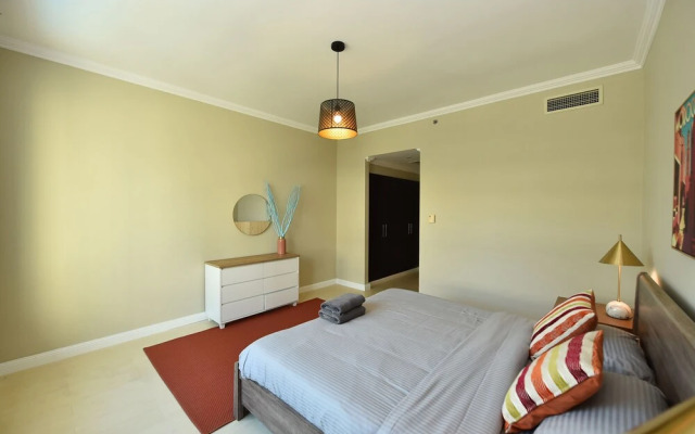 2-BR Marina View Retreat at Marina Quays - DSY