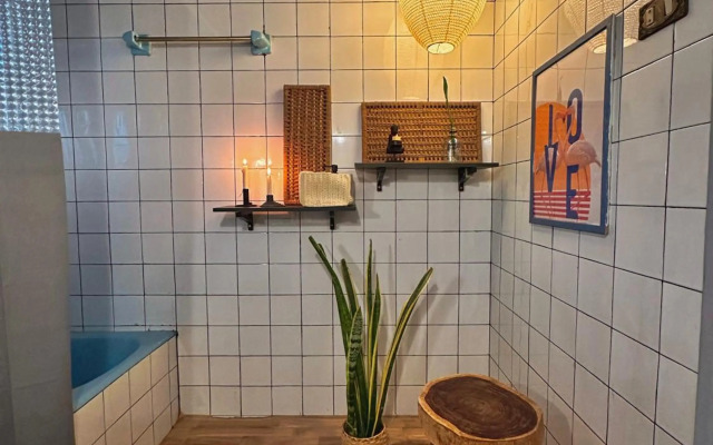 Spacious 3-Bedroom Fully-Furnished Apt in Nasr City