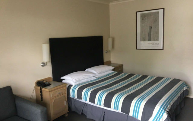 Best Western Plus The Tudor-Box Hill – Guest Rooms – Melbourne