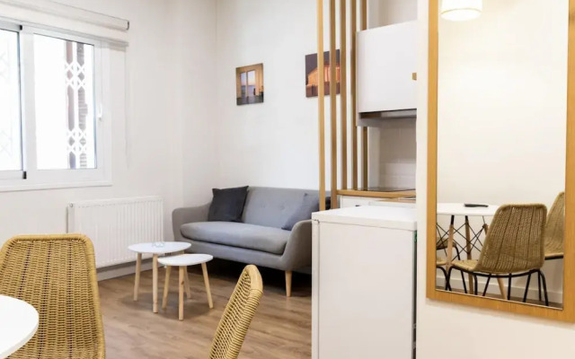 Modern Acropolis 2 Bedroom Apartment Steps From History
