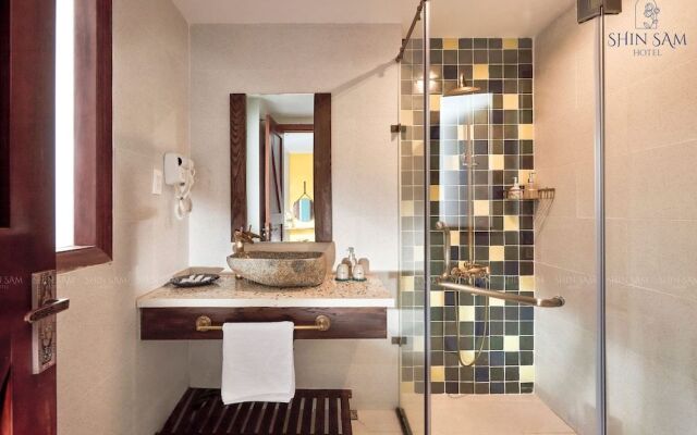 Shin Sam Boutique Hotel