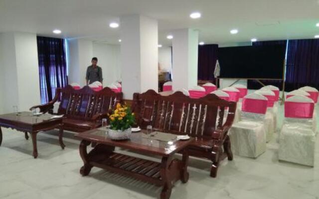 Hotel Ba Thaung Monywa