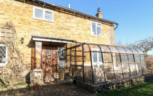 Stone Wheel Cottage