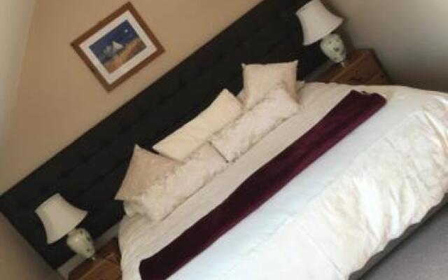 Lakeland House B&B