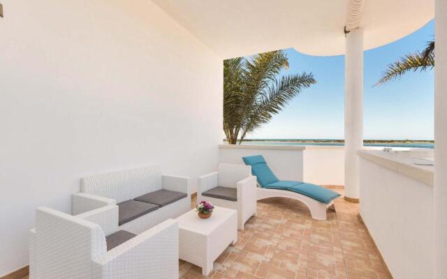 Villa La Strea by BarbarHouse