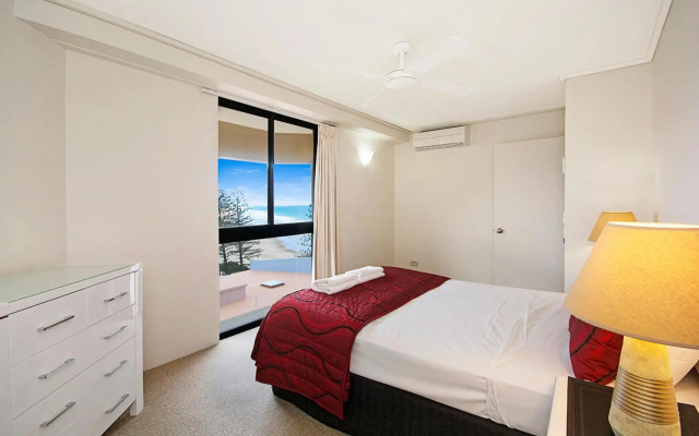 Clubb Coolum Beach Resort