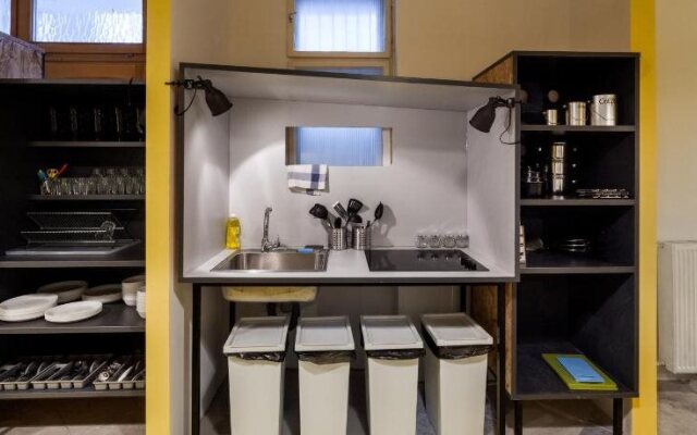 Essential Hostel