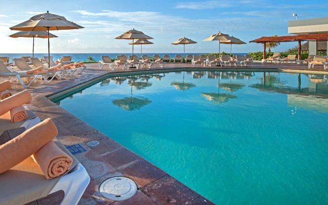 Park Royal Beach Cancún - All Inclusive