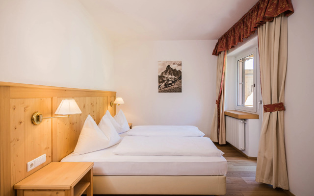 Hotel Waldheim Sexten Sesto