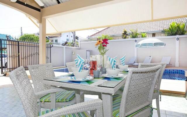 Pool Villa Tanzanite near Walking Street