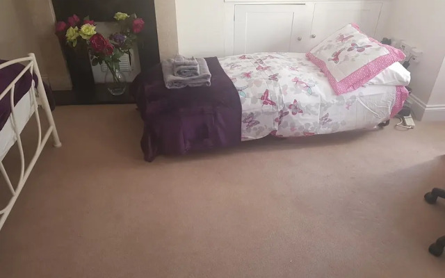 Lovely Large Garden Flat
