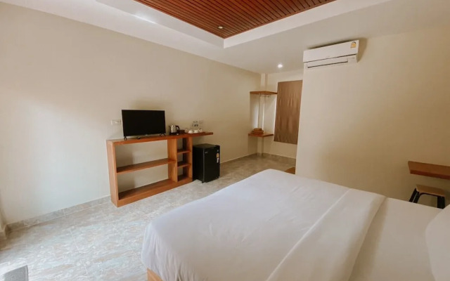 Tachang Airport Hotel