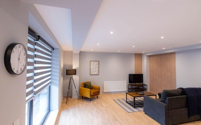 Victoria Park Vista One-bedroom by Sojo Stay