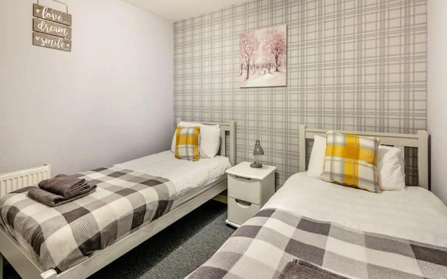 Townhouse Apartments Montrose