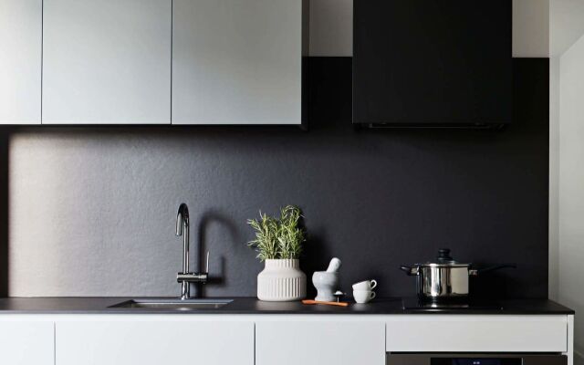 Tyrian Serviced Apartments - Albert Park Lake