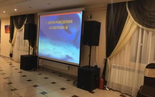 Gostinitsa Lushnikovskaya