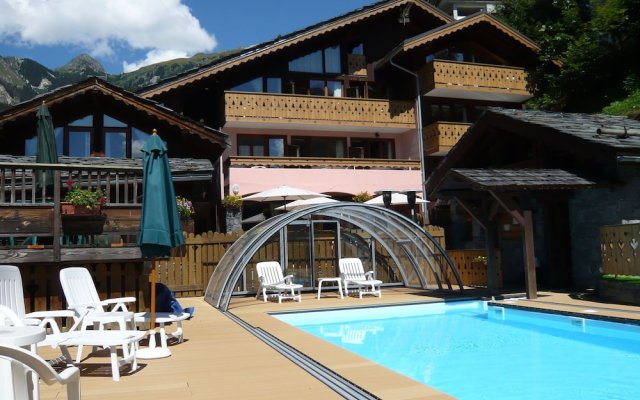 Neat Studio in a Large Chalet 1 km Away From the Nice Center