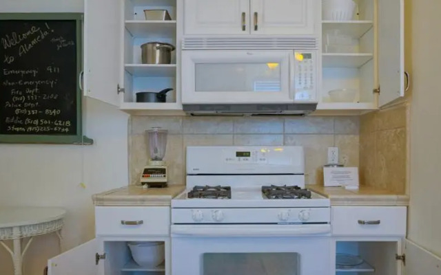 Alameda Island House