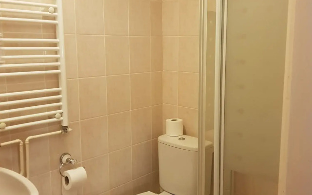 Adams Guest House