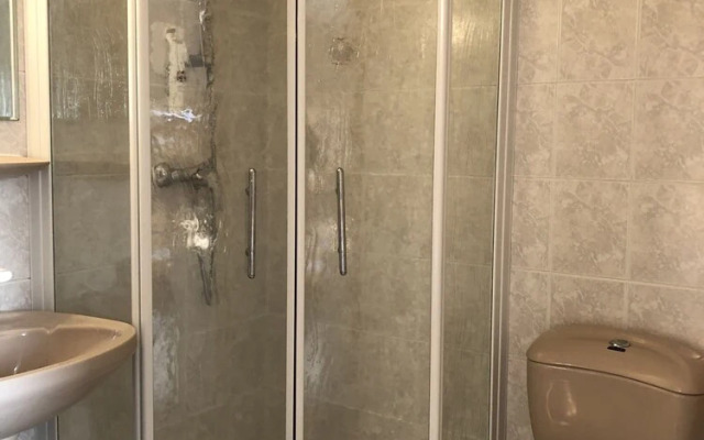 Enzo Neufchateau By Kyriad Direct