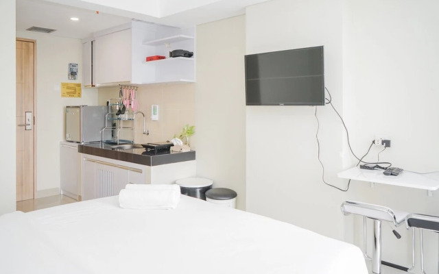 Homey and Minimalist Studio Padina Apartment