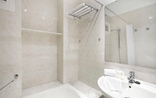 Universal Hotel Aquamarin