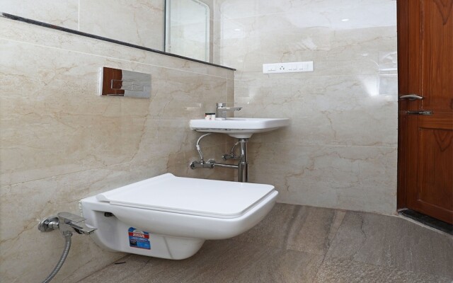 OYO 10608 Hotel City Palace