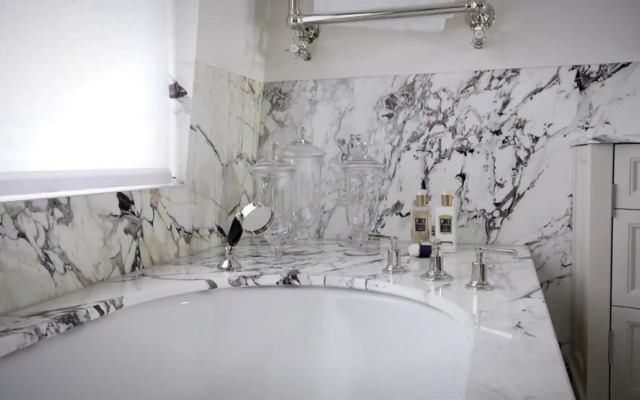 Beautiful 4-bed Flat in Mayfair
