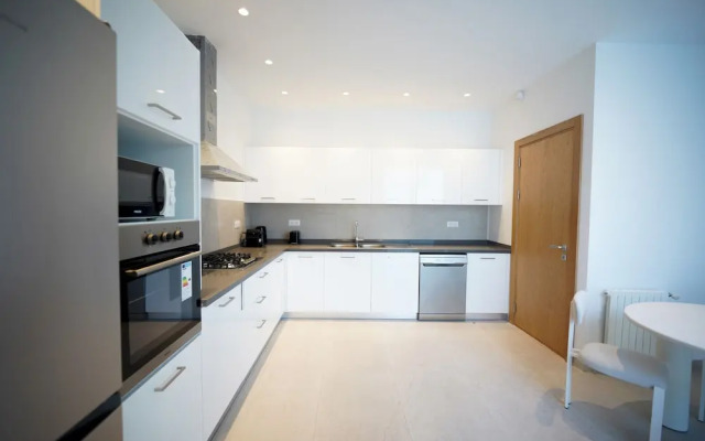 Villa Hermes Seaside and Luxurious
