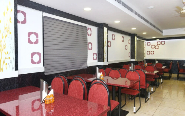 OYO 14852 Rahmath Residency