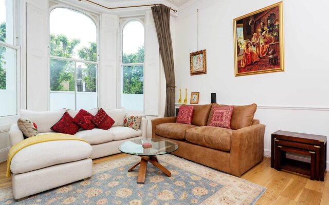 Kensington Townhouse Flat