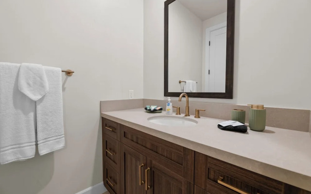 Pine Meadow All Seasons Lodge