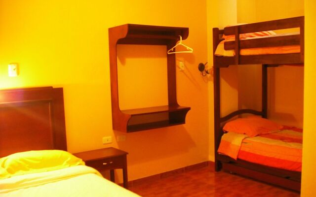 Hostal Canela y Miel