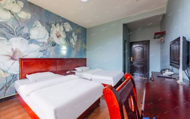 Manting Inn (Xishuangbanna Jinghong Manting Park Branch)