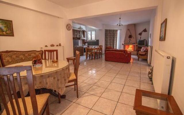 Traditional Family Guest House Idi