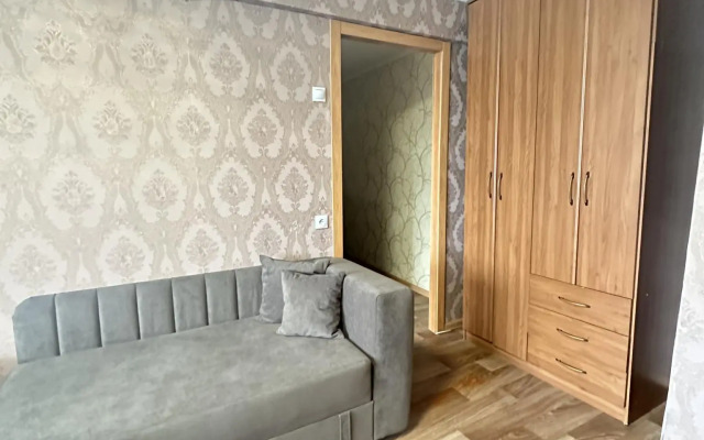 Апартаменты ДеньНочь в 7-ом микрорайоне д. 8