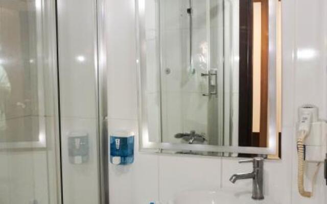 Vesta Fuar Hotel