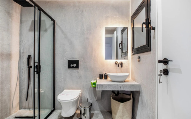 Sway - Chic 1-BR Apt & Balcony in Athens