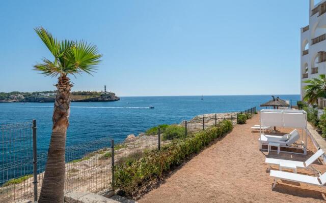 Orange Colom Seaside Apartments