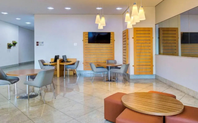 ibis Vitoria Praia de Camburi