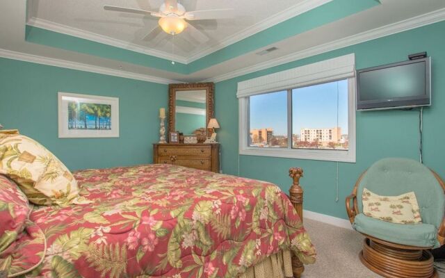 Mariners Watch 206 by RedAwning