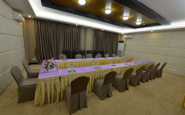 Mingalar Thiri Hotel