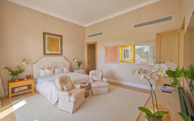 Luxury Villa With Heated Pool Jacuzzi Full Staff