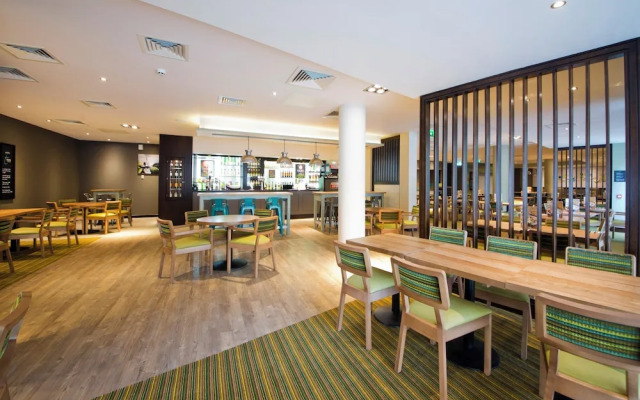 Premier Inn Edinburgh Cc Royal Mile