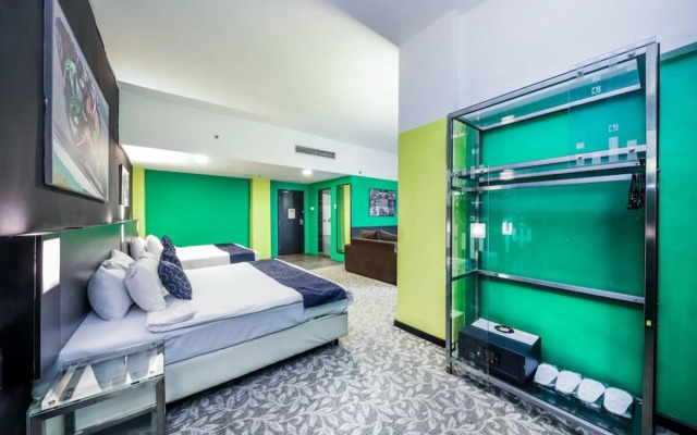 OYO Capital O 89357 Unicorn Hotel