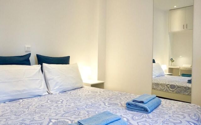 Lovely-Bright Apt - Hilton Hotel Area
